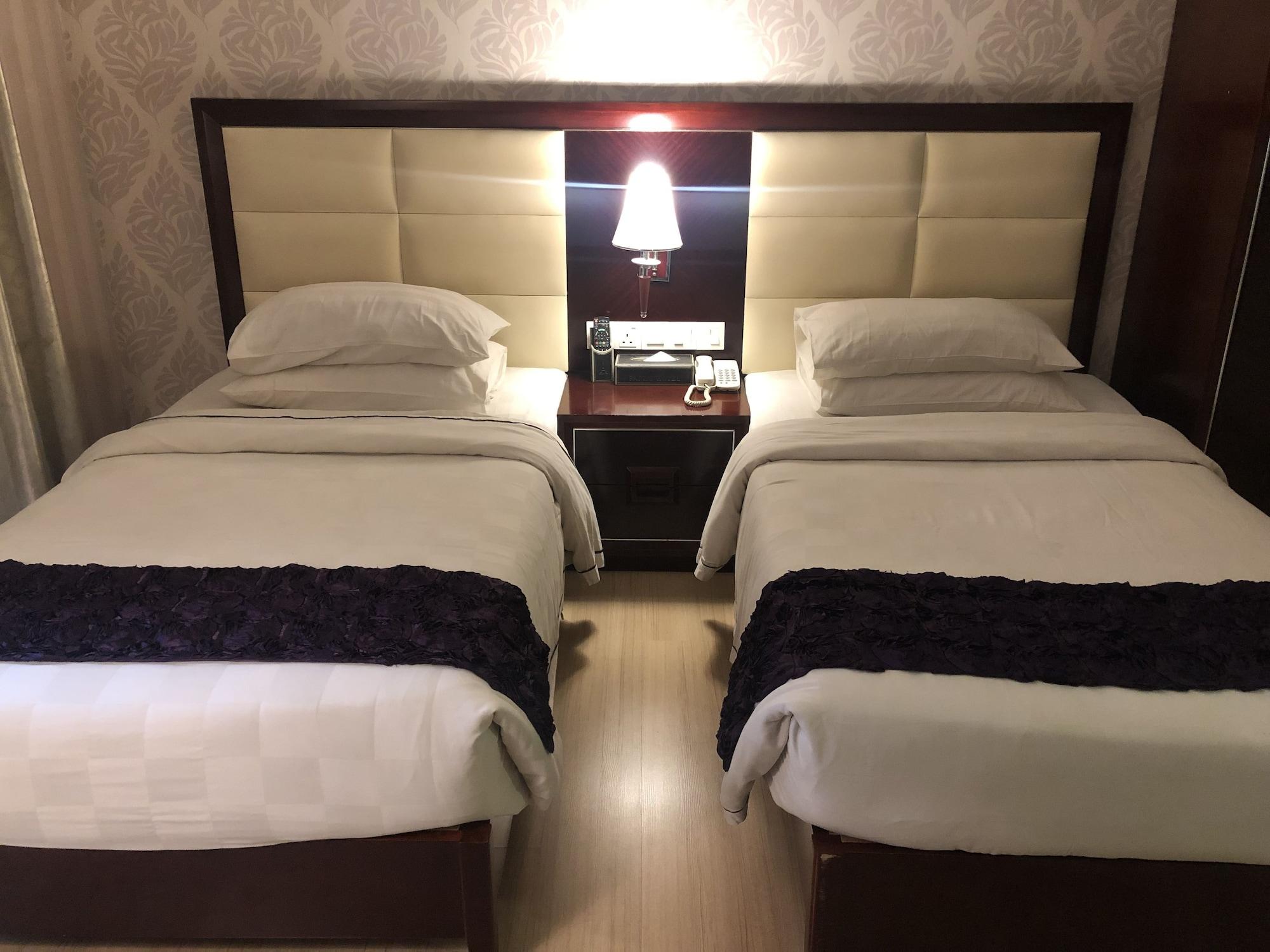 Pariss Hotel Johor Bahru Exterior photo