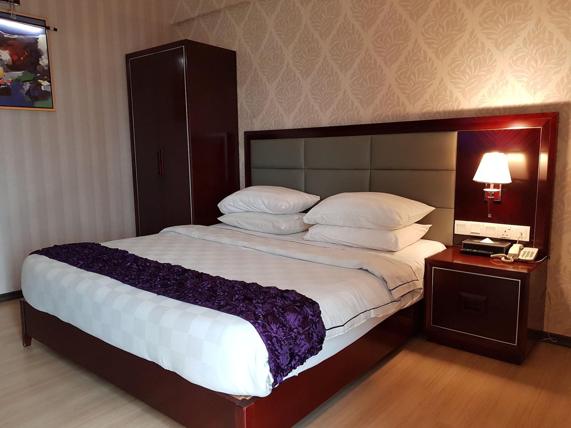Pariss Hotel Johor Bahru Exterior photo