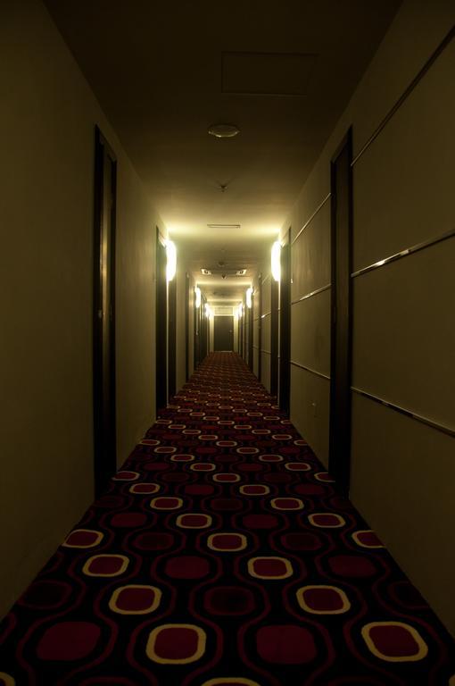 Pariss Hotel Johor Bahru Exterior photo