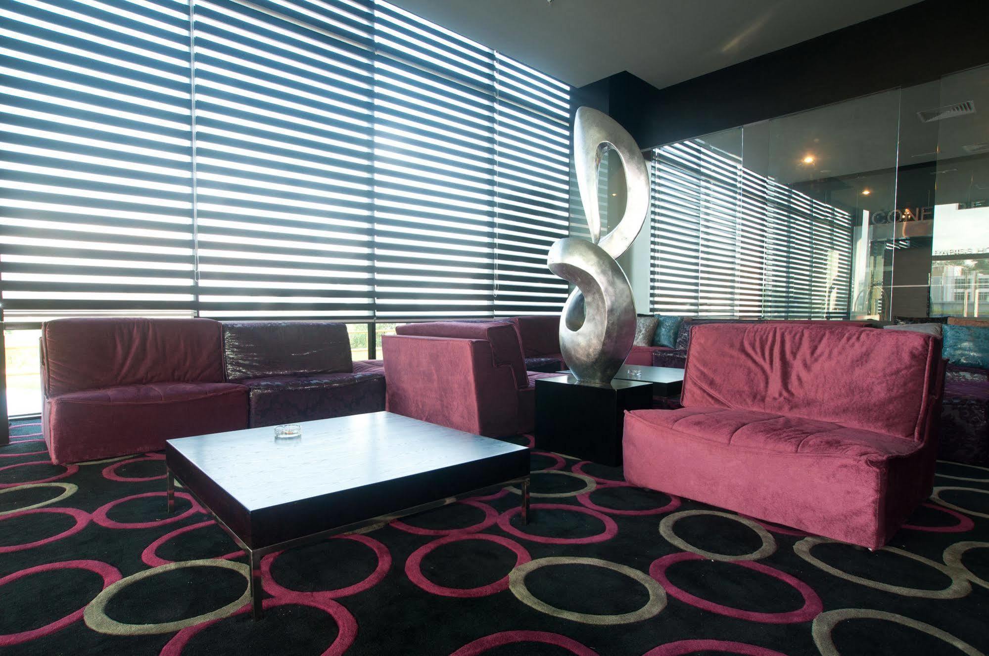 Pariss Hotel Johor Bahru Exterior photo